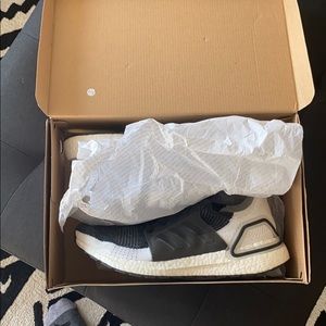 Ultraboost 19 Oreo size 12